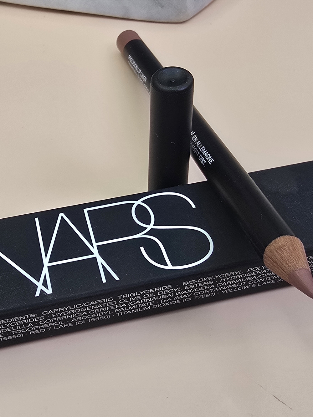 NARS Neutral Pink Lip Liner Pencil - Picture 2 of 2